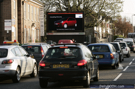 JCDecaux’s Digital PrimeTime Network - Hanger Lane