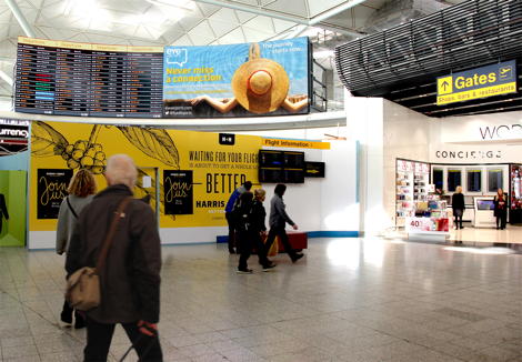 Curved Screen - Stansted - Eye Airports 470