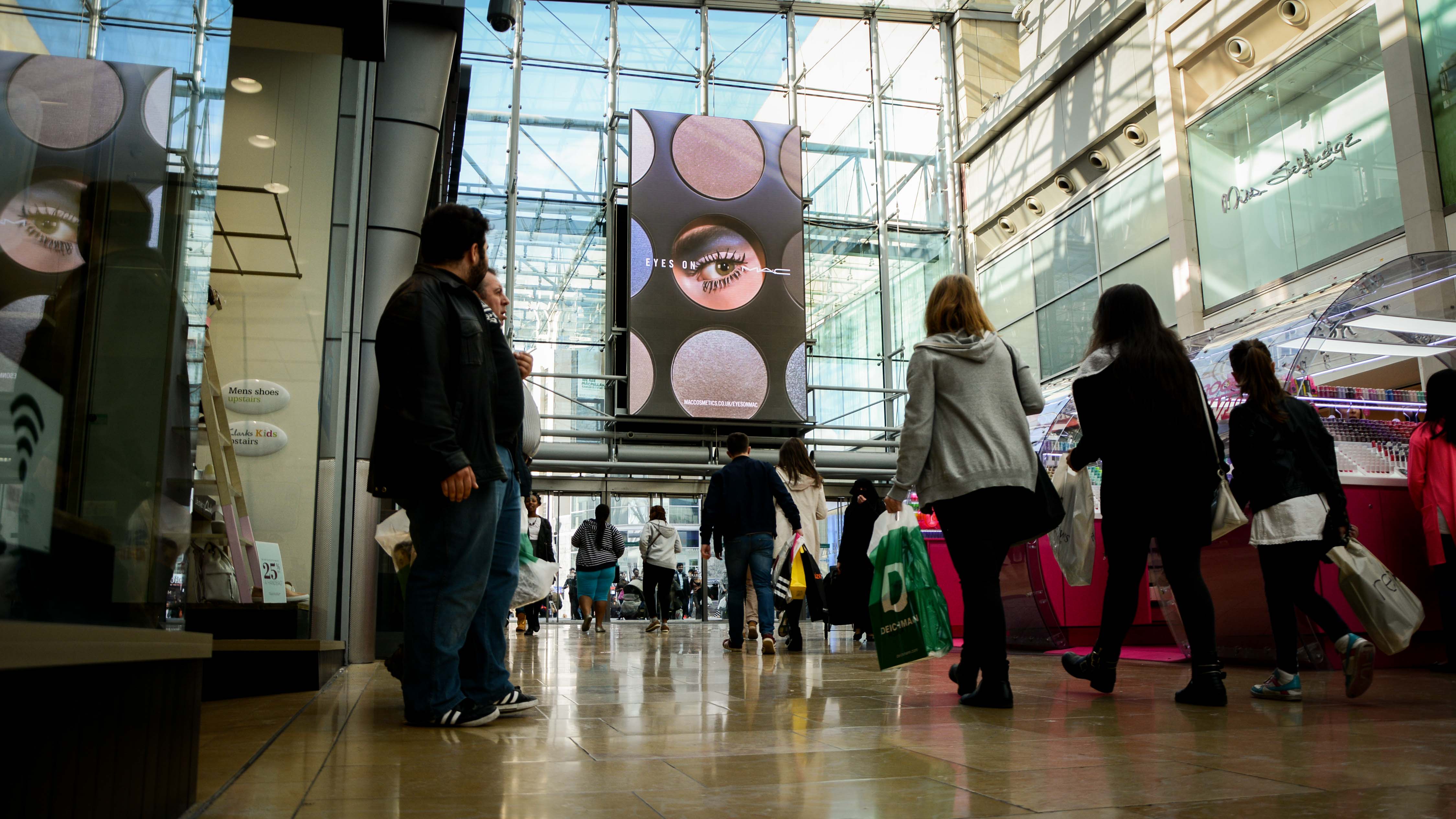 DailyDOOH » Blog Archive » Bullring Shopping Centre Adds More Digital