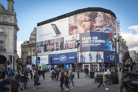 Piccadilly Banner approved 470